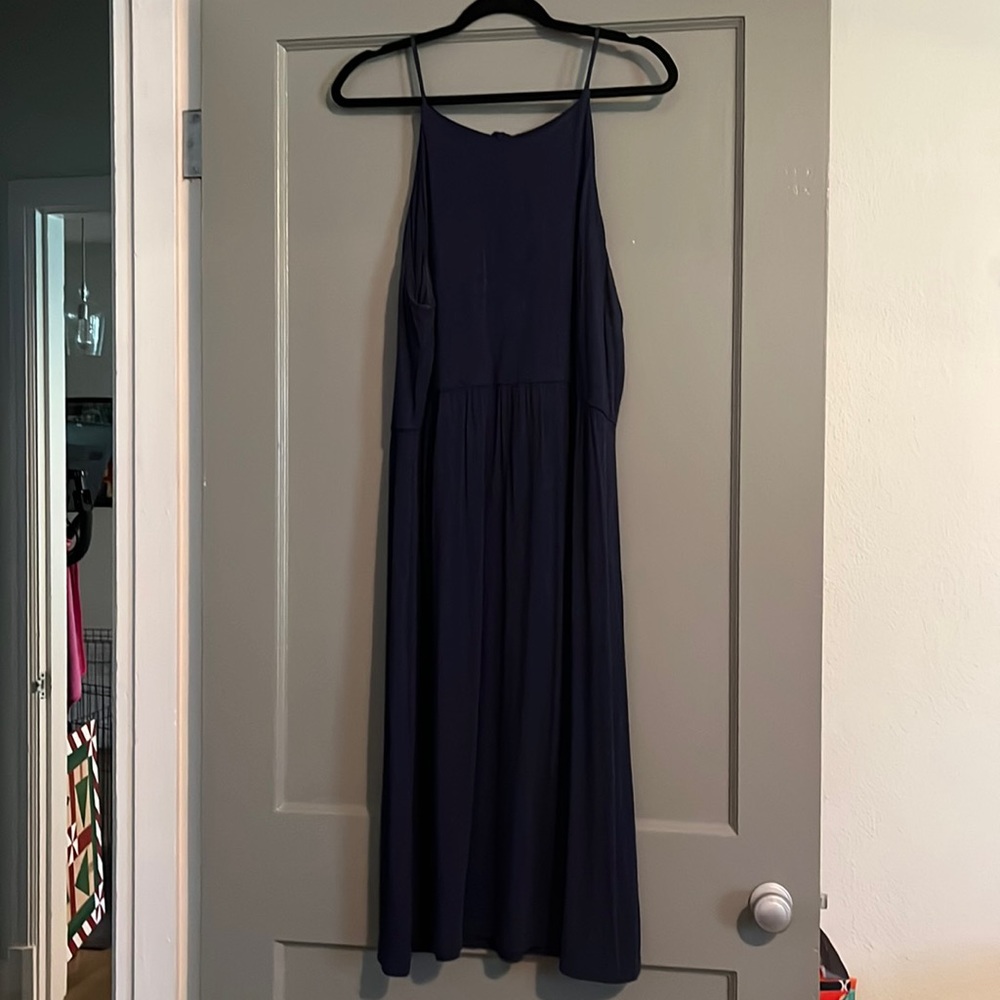Navy loft dress xl. Super soft stretchy material